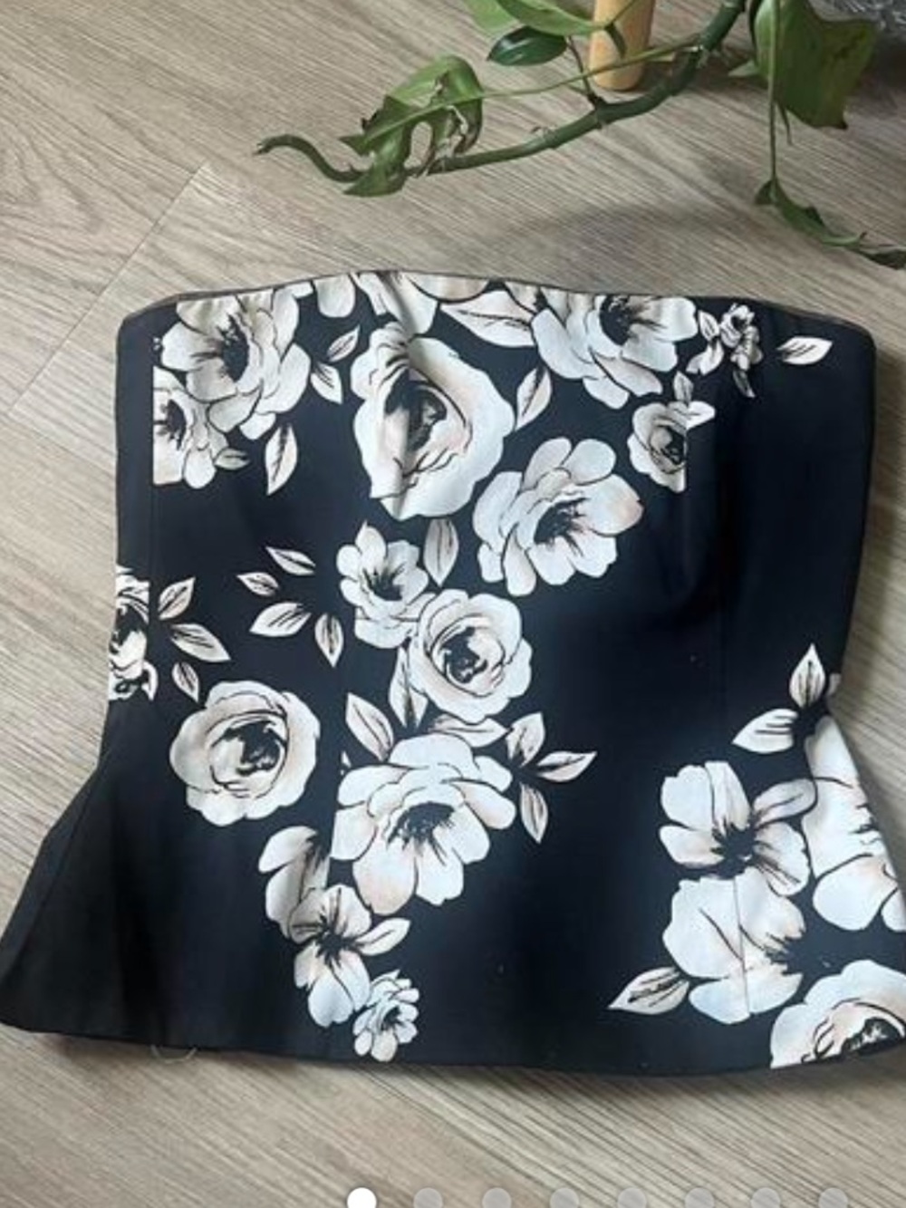 White House Black Market Black Strapless Floral Bustier Top